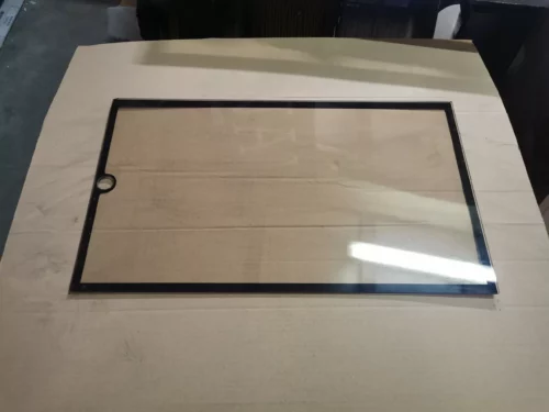 Vitre porte sérigraphiée avec percement 8170 - 8175